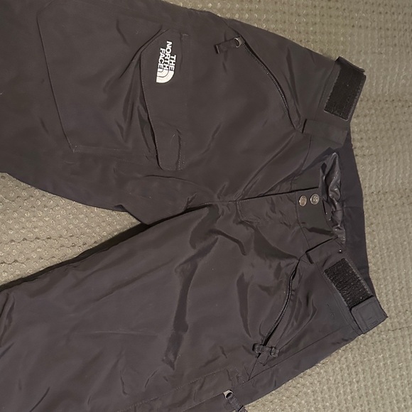 The North Face Women’s Black Ski Pants - Picture 7 of 8